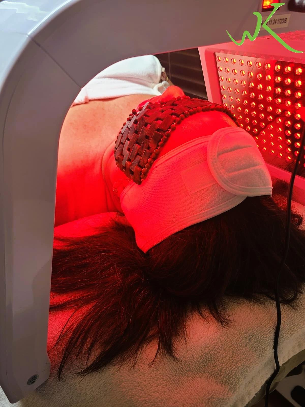 LED skin therapy non-invasive